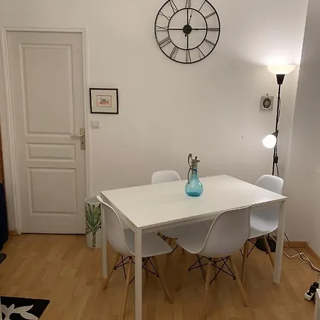 Centre, Pres Avenue De Verdun, Cosy 2 Pieces , Salon , Separe, Rue Tres Calme A 10 Minutes A Pied De La Grande Lägenhet