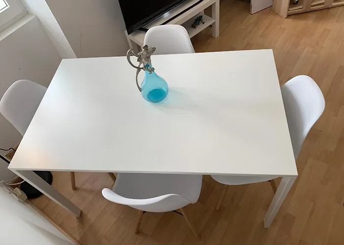 Centre, Pres Avenue De Verdun, Cosy 2 Pieces , Salon , Separe, Rue Tres Calme A 10 Minutes A Pied De La Grande *