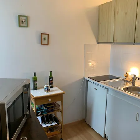 Centre, Pres Avenue De Verdun, Cosy 2 Pieces , Salon , Separe, Rue Tres Calme A 10 Minutes A Pied De La Grande Apartment *