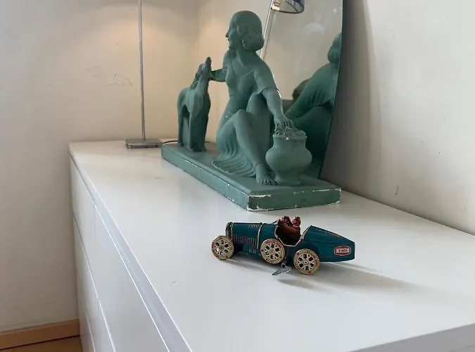 Apartment Centre, Pres Avenue De Verdun, Cosy 2 Pieces , Salon , Separe, Rue Tres Calme A 10 Minutes A Pied De La Grande *